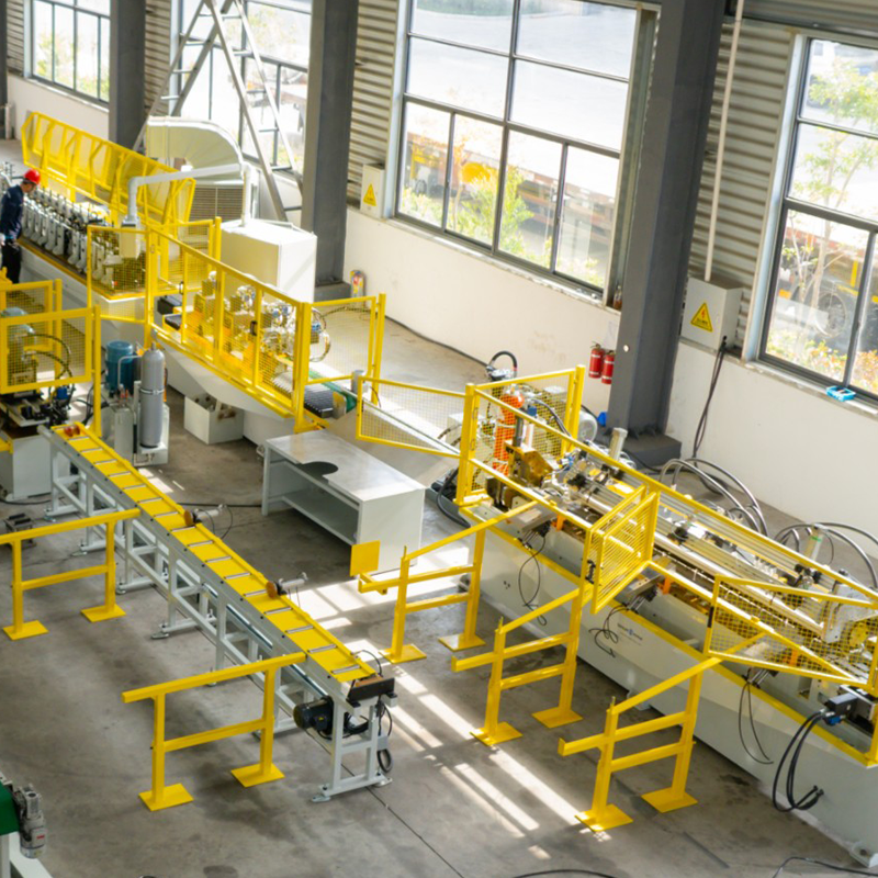 Máquina formadora de rolos de grade em T principal e transversal