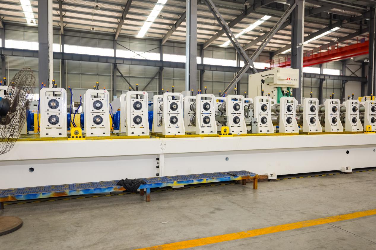 Os tornos CNC de última geração do Japão passaram por uma grande atualização! A precisão máxima capacita a fabricação de precisão global.