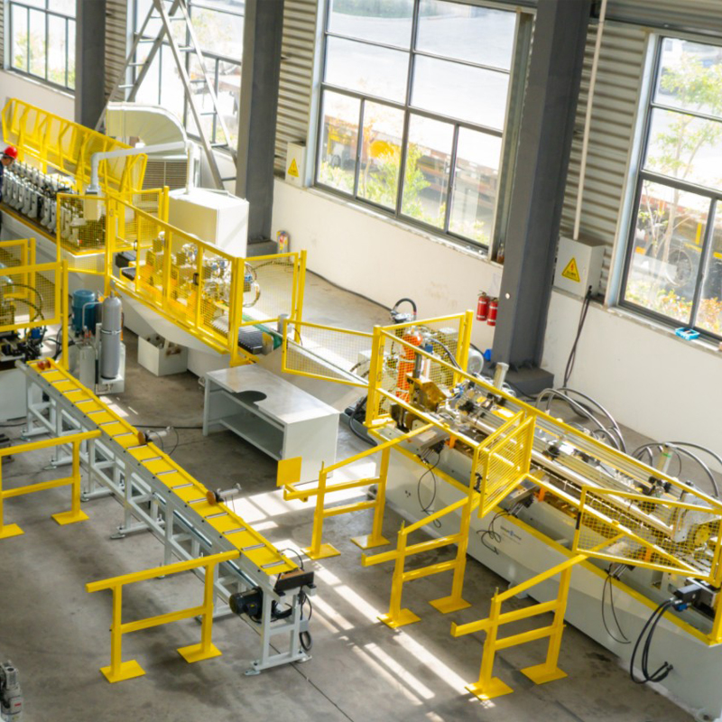 Máquina formadora de rolos de cassete de suporte
